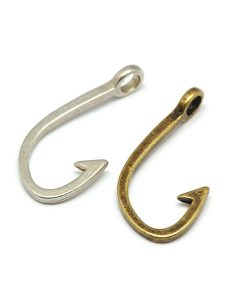 Antik bronz horog medál 38x18x2mm 1db