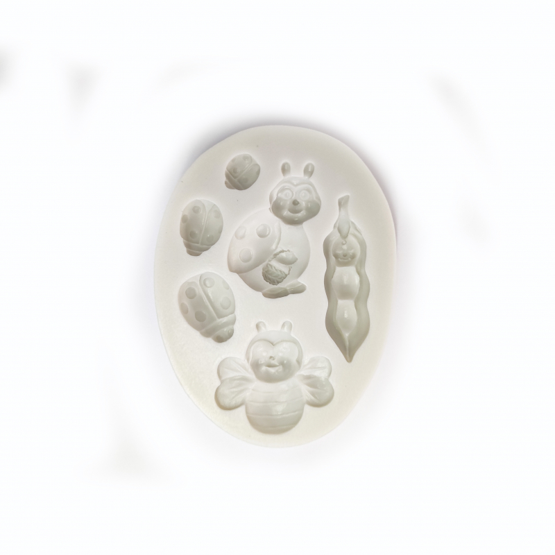 Katica-hernyó szilikon mold